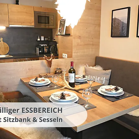 Schwarzwaldschick I Direkt An Der Piste I Whirlwanne I Tiefgarage I Skipass Verguenstigt 아파트 *